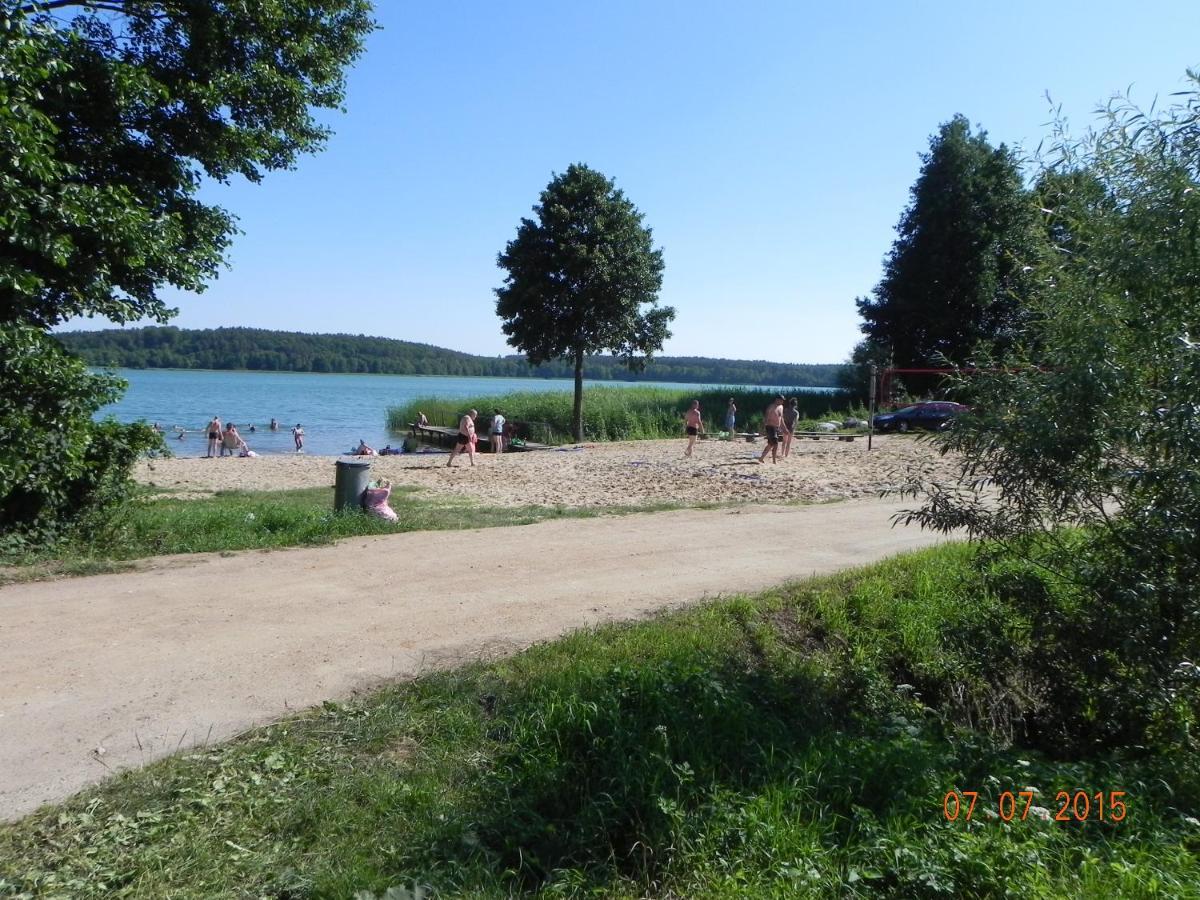 Dom Nad Jeziorem Lakorz Экстерьер фото