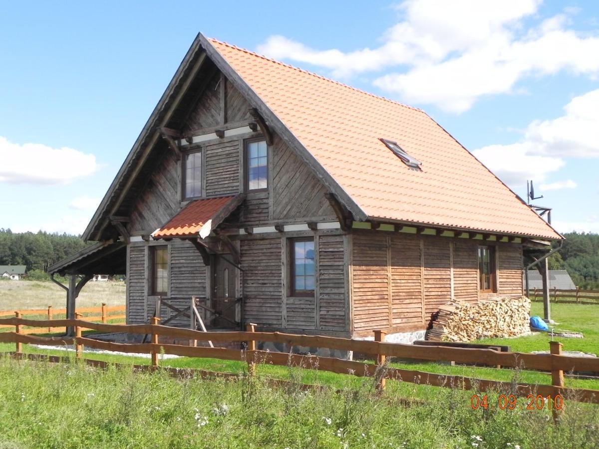 Dom Nad Jeziorem Lakorz Экстерьер фото